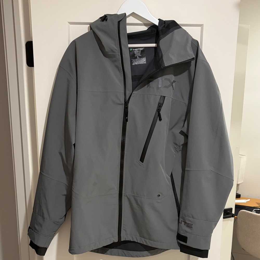 Men's Frogg Toggs Gray Ski Jacket with Hood - Ski like the locals for 1/8th cost